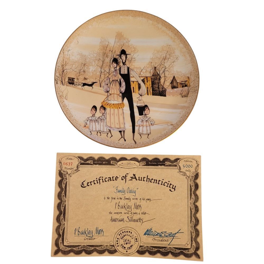 P. Buckley Moss "FAMILY OUTING" PLATE 8.5"